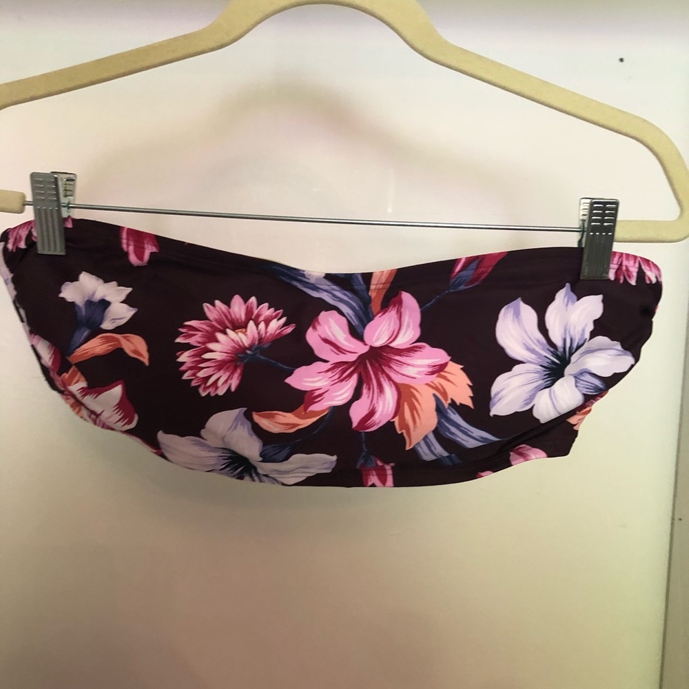 Strapless bikini tops